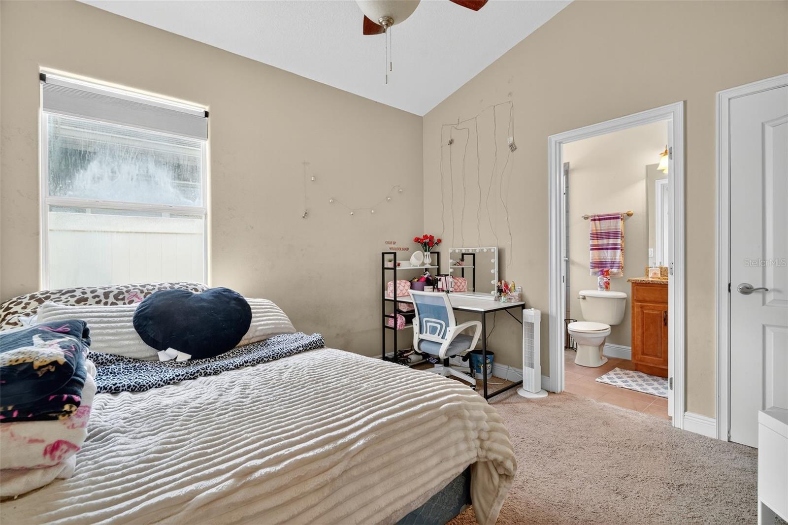 Image 20 of 24 For 4877 Grassy Knoll Drive