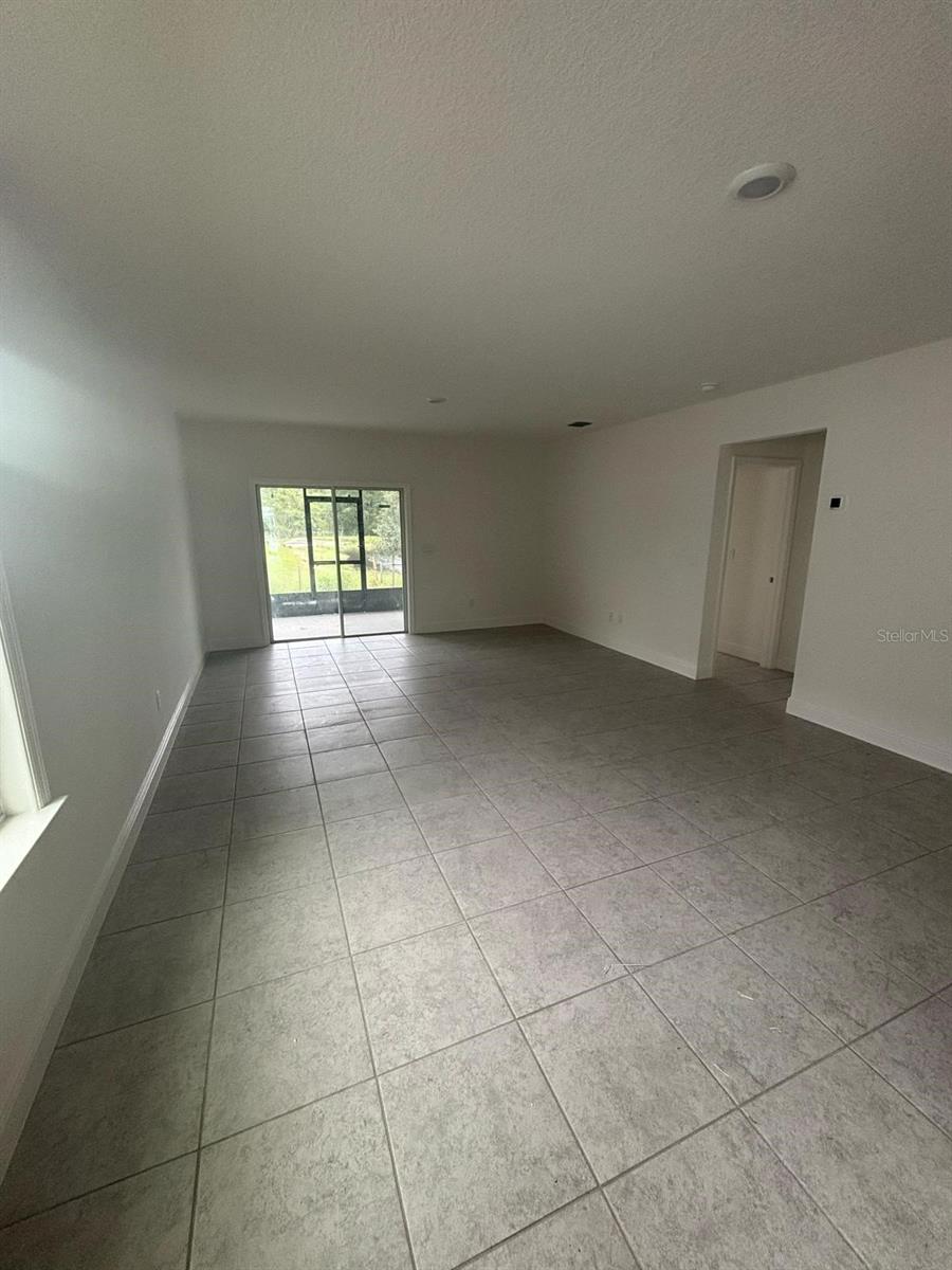 Image 3 of 12 For 4194 Sagefield Drive