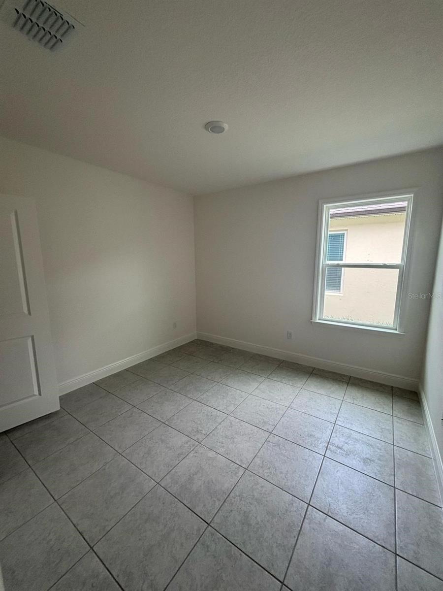 Image 4 of 12 For 4194 Sagefield Drive