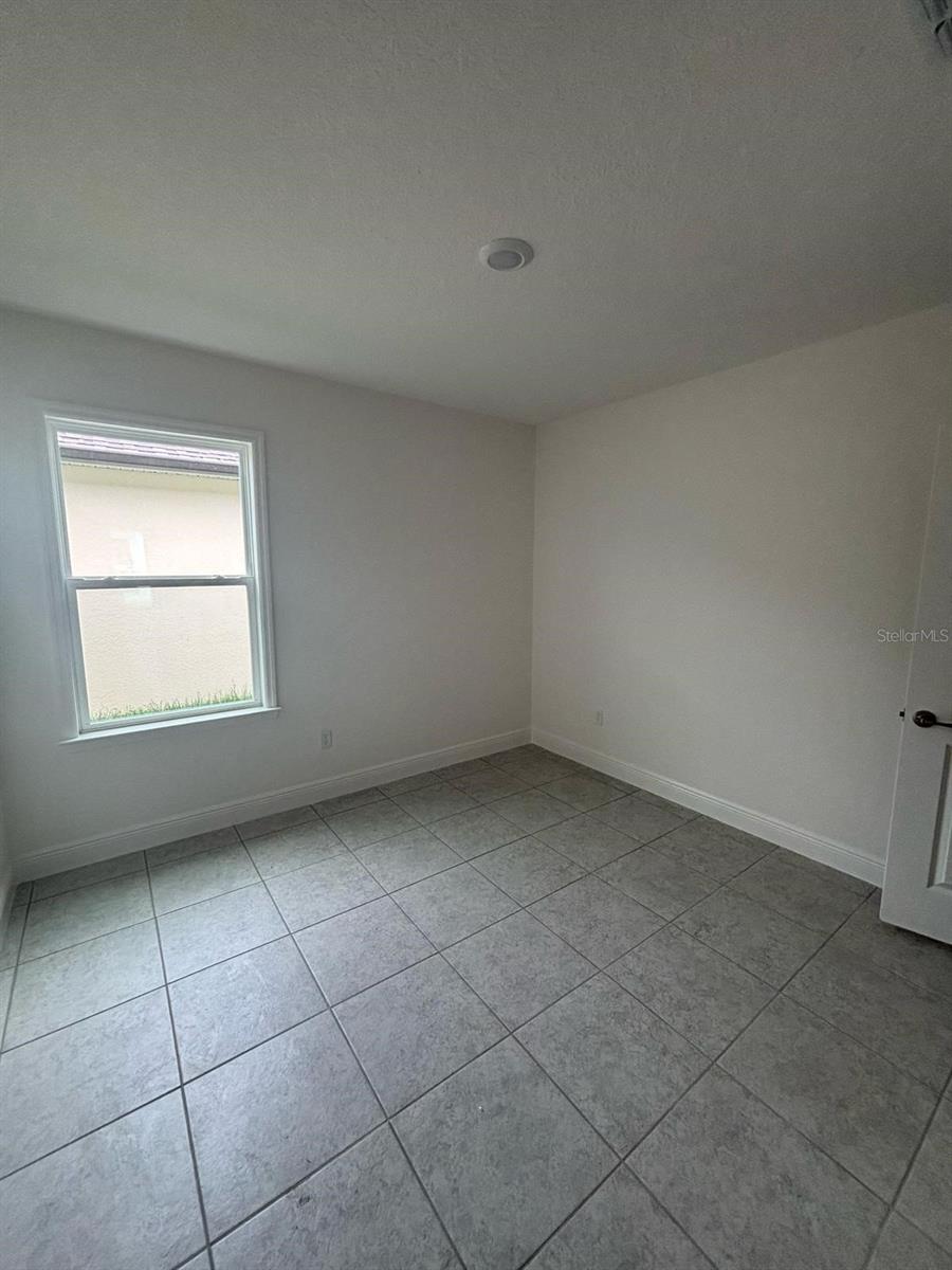 Image 5 of 12 For 4194 Sagefield Drive