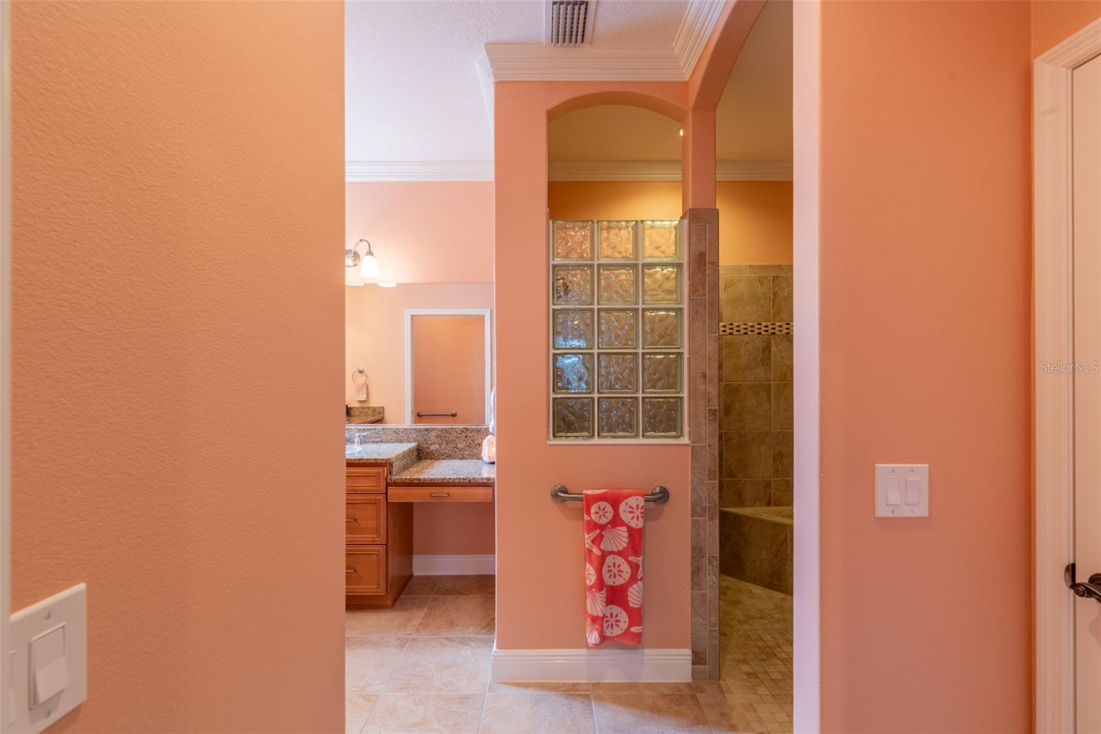 Image 19 of 37 For 1751 Florahome Way