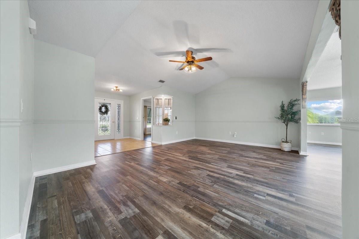 Image 11 of 80 For 11584 175th Street