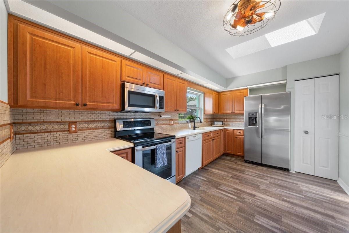 Image 16 of 80 For 11584 175th Street