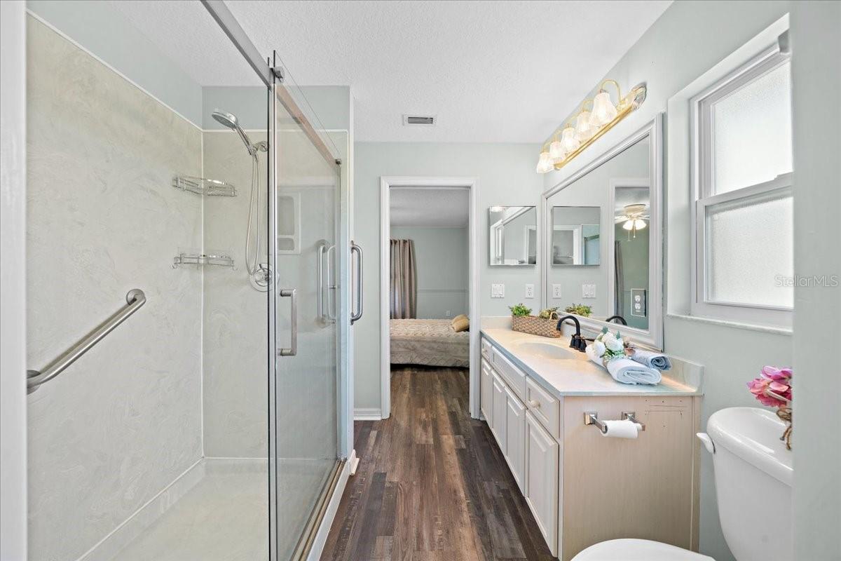 Image 30 of 80 For 11584 175th Street