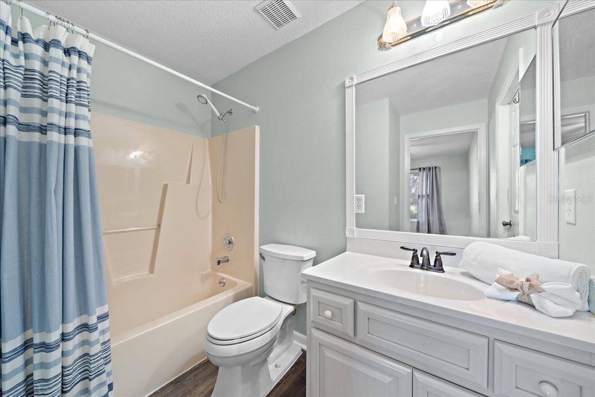 Image 40 of 80 For 11584 175th Street