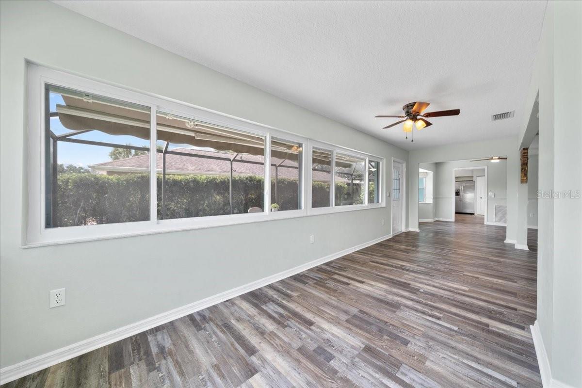 Image 42 of 80 For 11584 175th Street