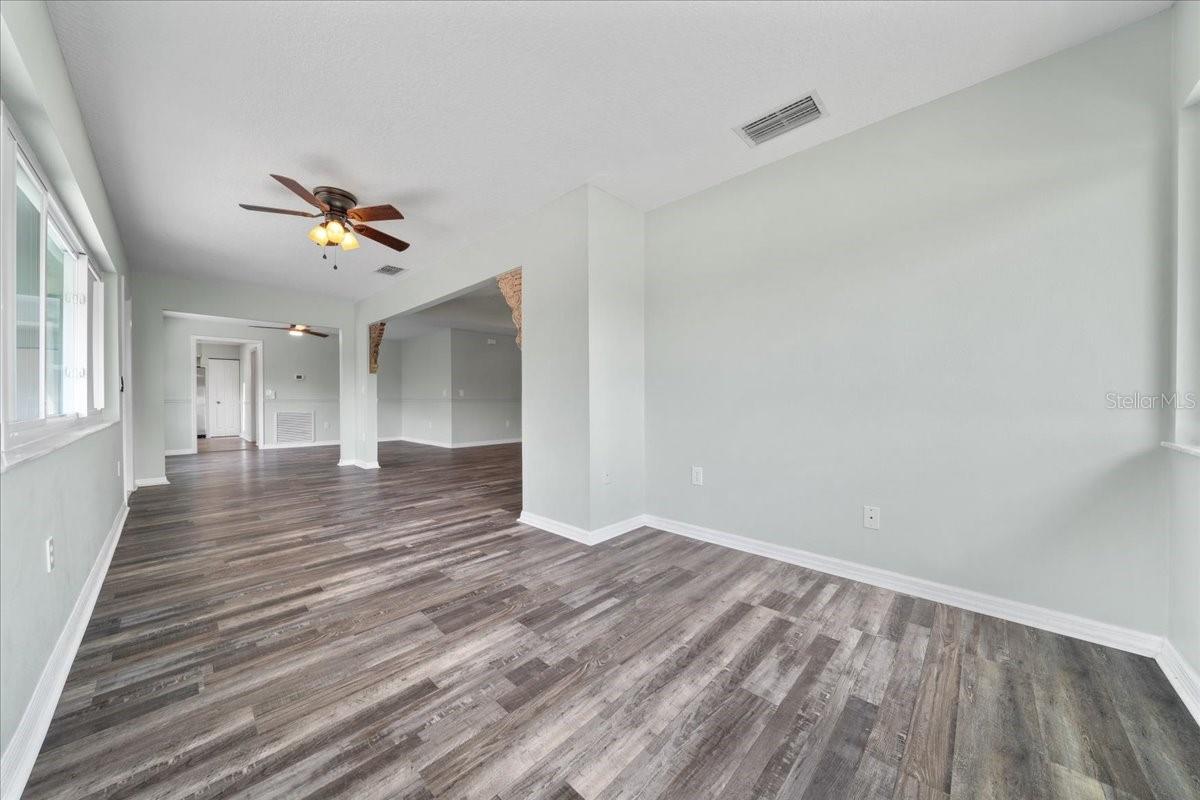 Image 44 of 80 For 11584 175th Street