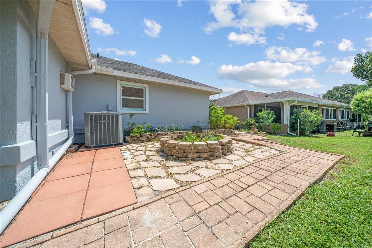 Image 53 of 80 For 11584 175th Street