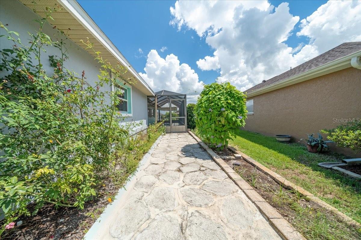 Image 68 of 80 For 11584 175th Street