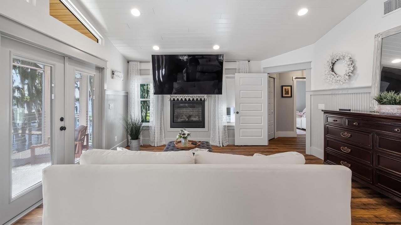Image 37 of 63 For 12117 Cypress Lane