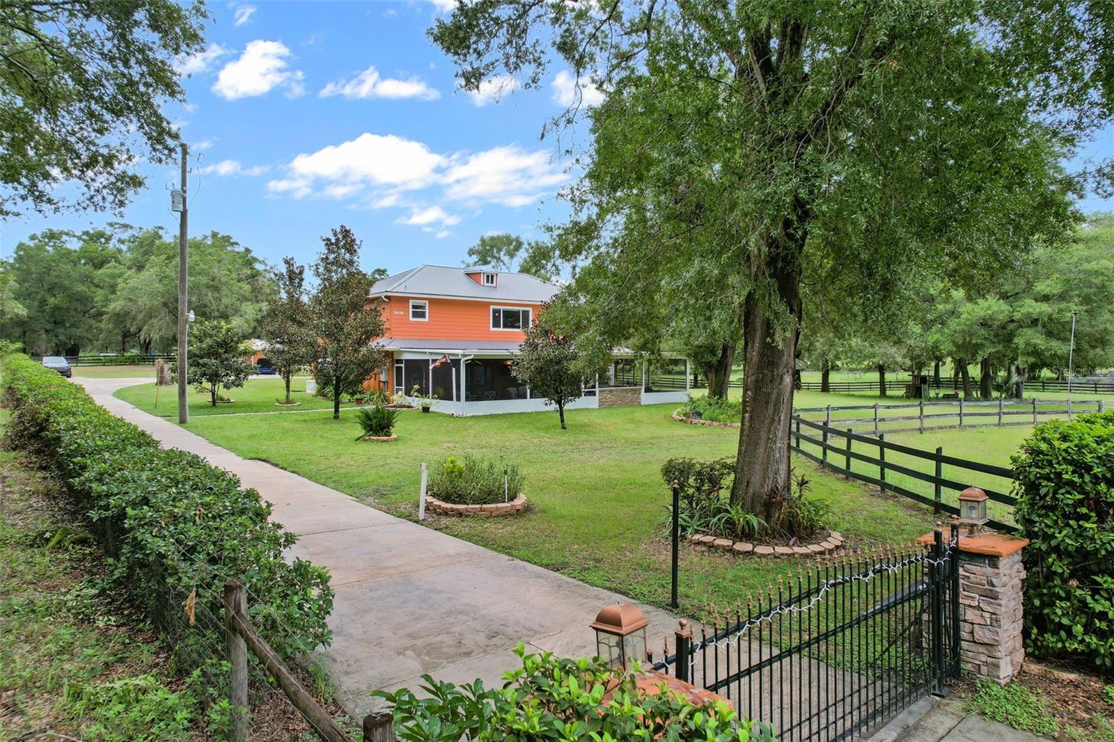 Image 4 of 84 For 35126 William Lane