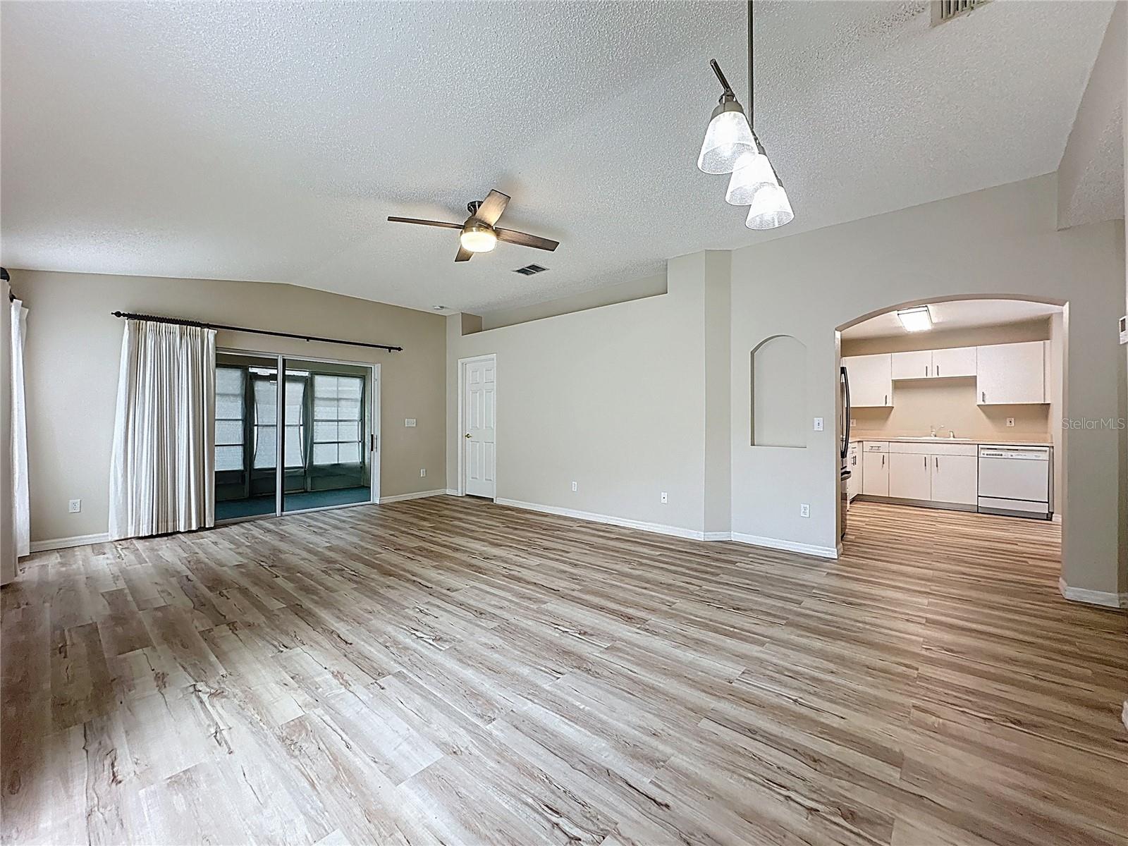 Image 41 of 81 For 2028 Braxton Street