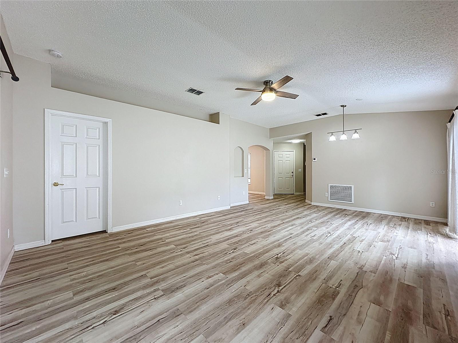 Image 45 of 81 For 2028 Braxton Street