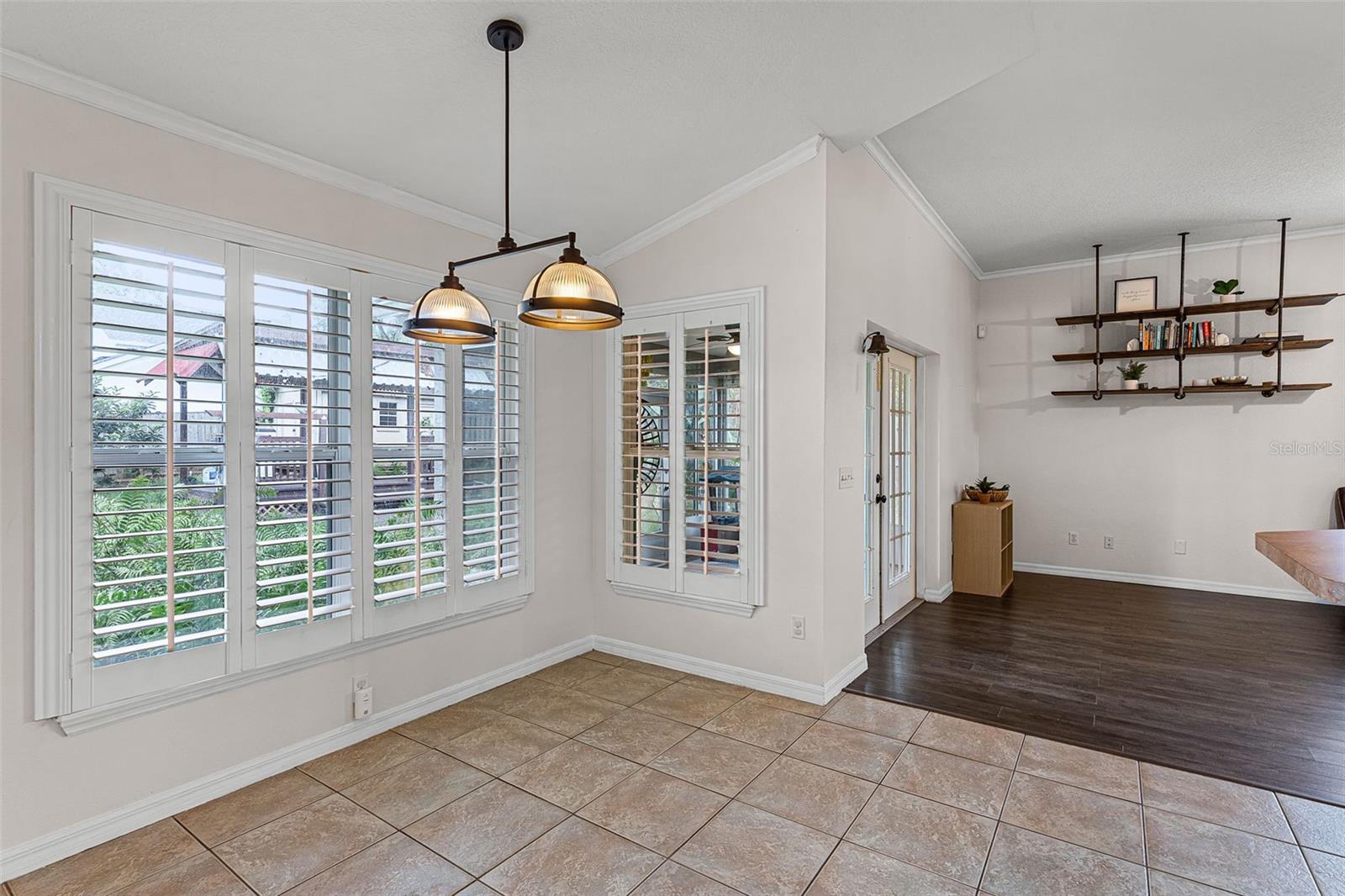 Image 11 of 43 For 605 John Thomas Avenue