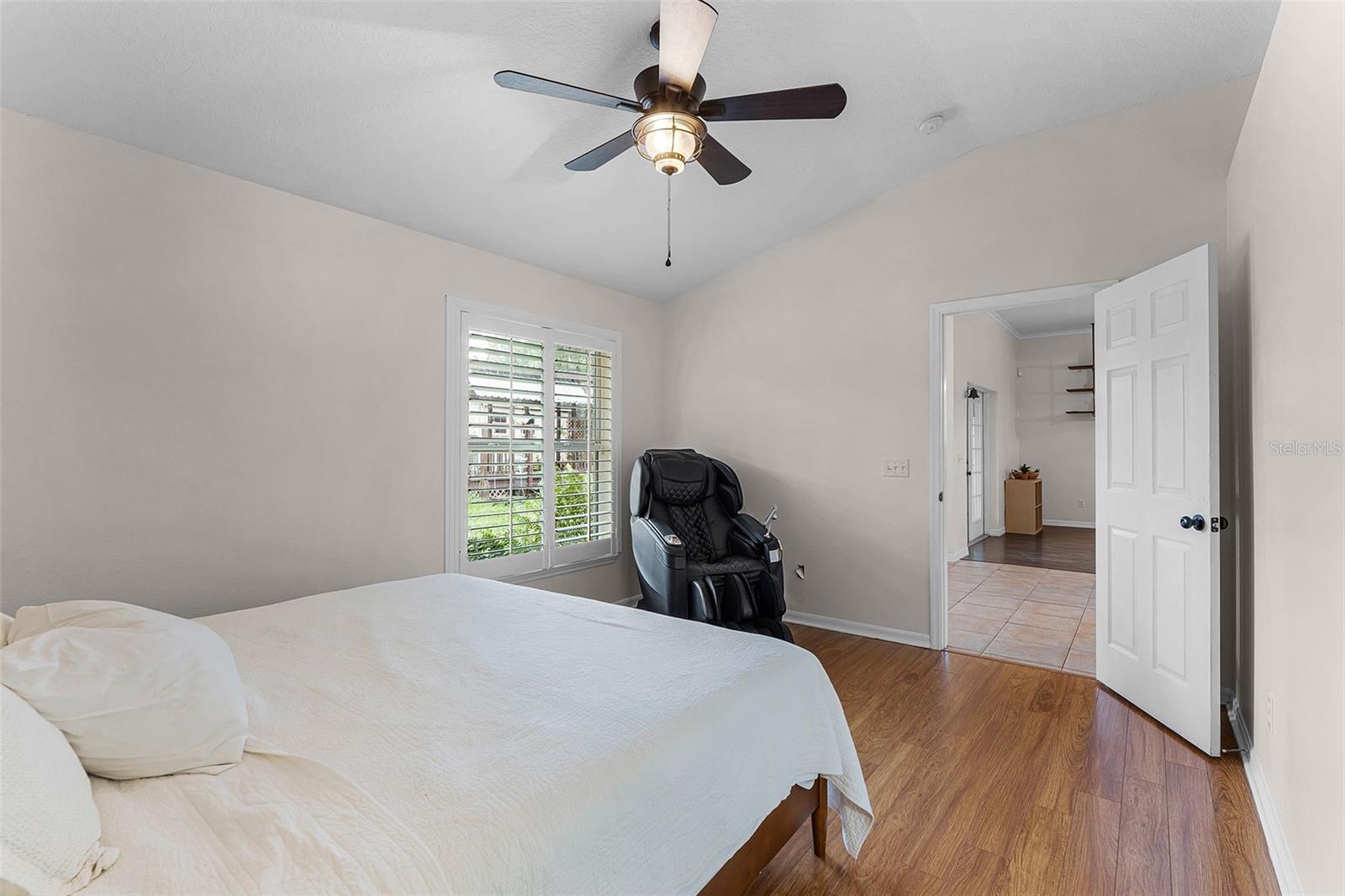 Image 14 of 43 For 605 John Thomas Avenue