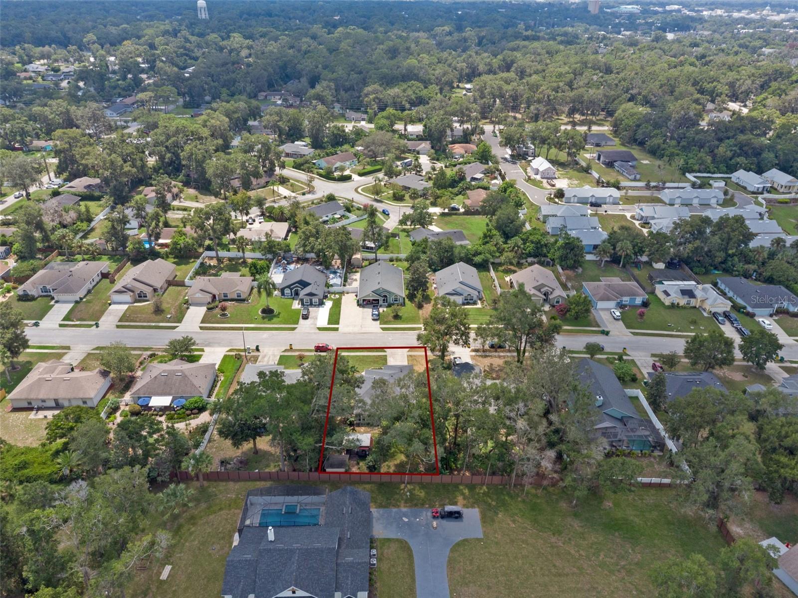 Image 33 of 43 For 605 John Thomas Avenue