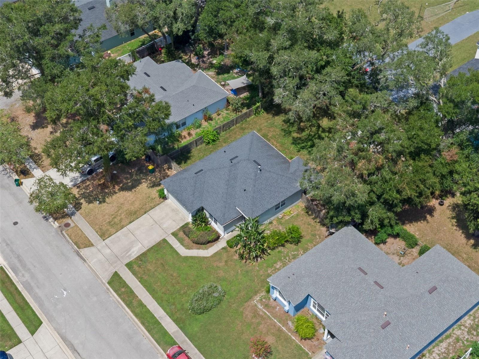 Image 37 of 43 For 605 John Thomas Avenue