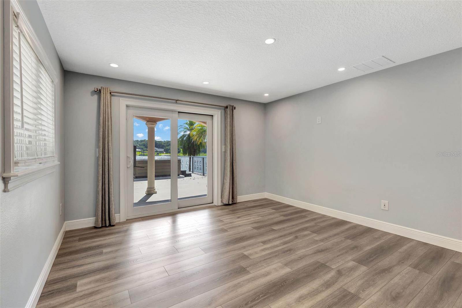 Image 17 of 62 For 1105 Lake Nettie Drive