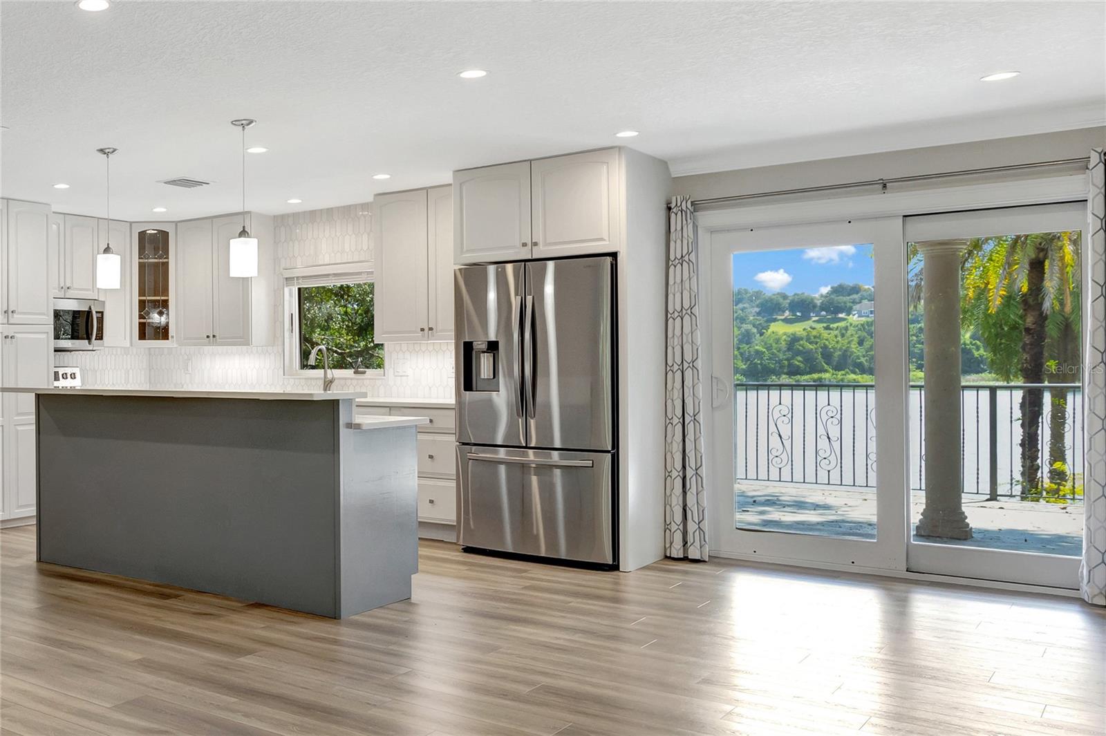 Image 6 of 62 For 1105 Lake Nettie Drive