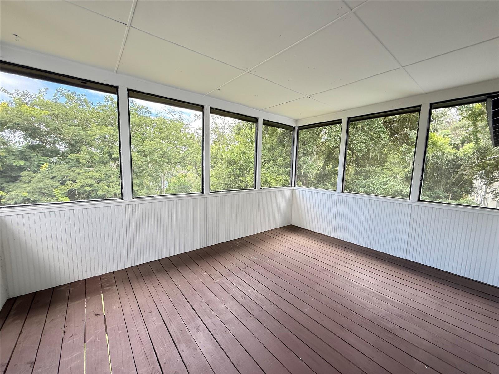 Image 8 of 8 For 1325 East Avenue