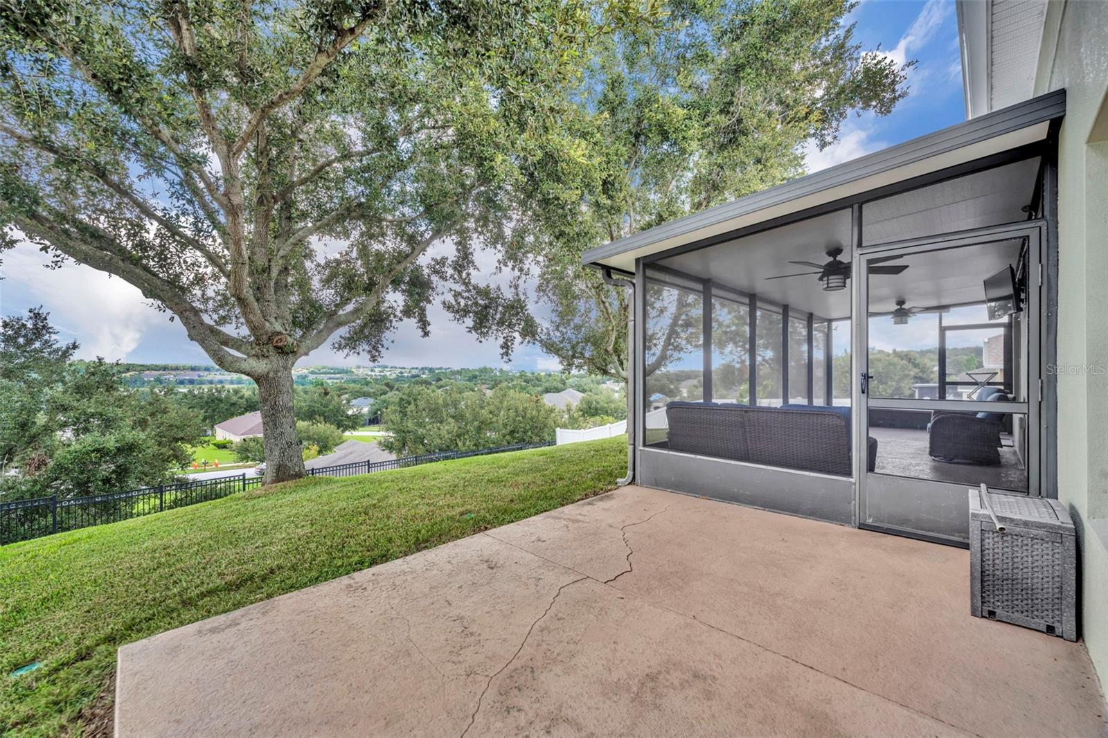 Image 38 of 61 For 2950 Inca Avenue
