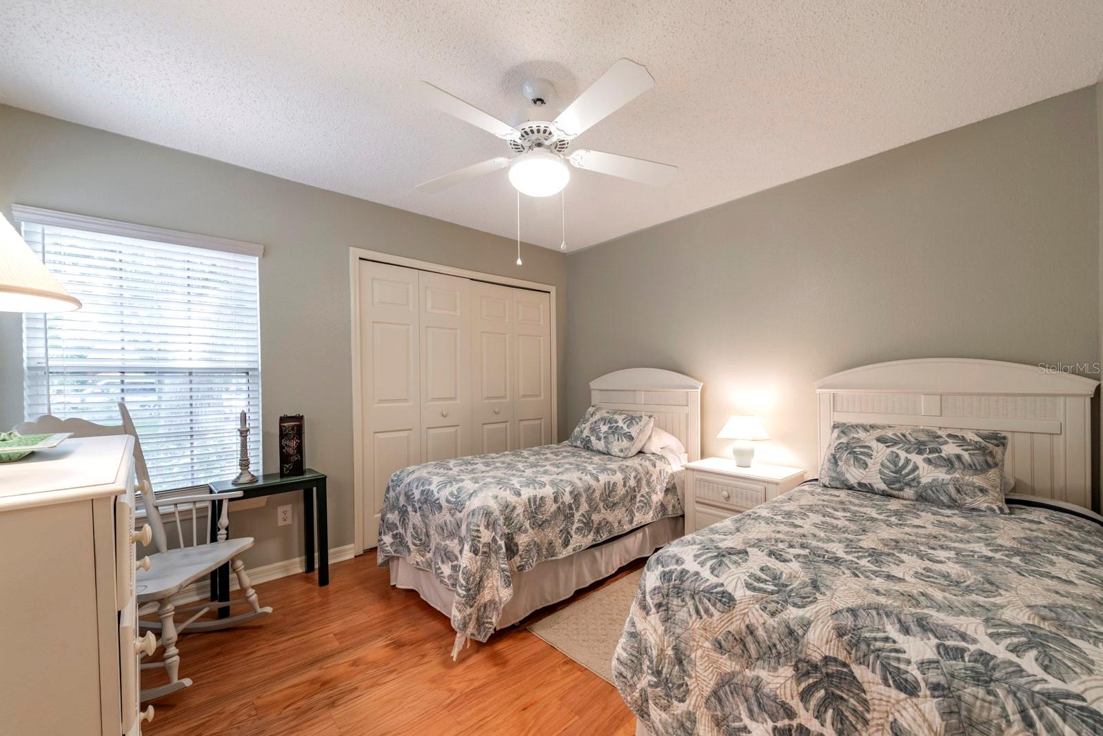 Listing photo id 13 for 1775 Country Club Boulevard