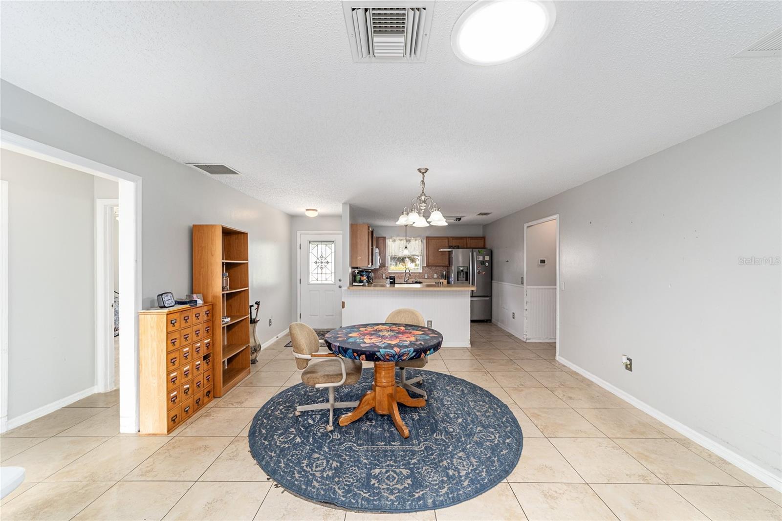 Image 14 of 36 For 1380 Tallowtree Drive