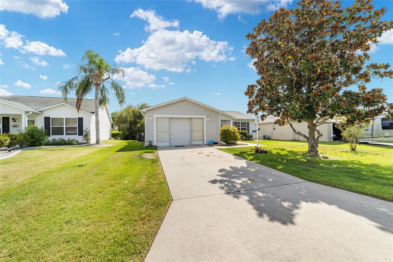 Image 2 of 36 For 1380 Tallowtree Drive