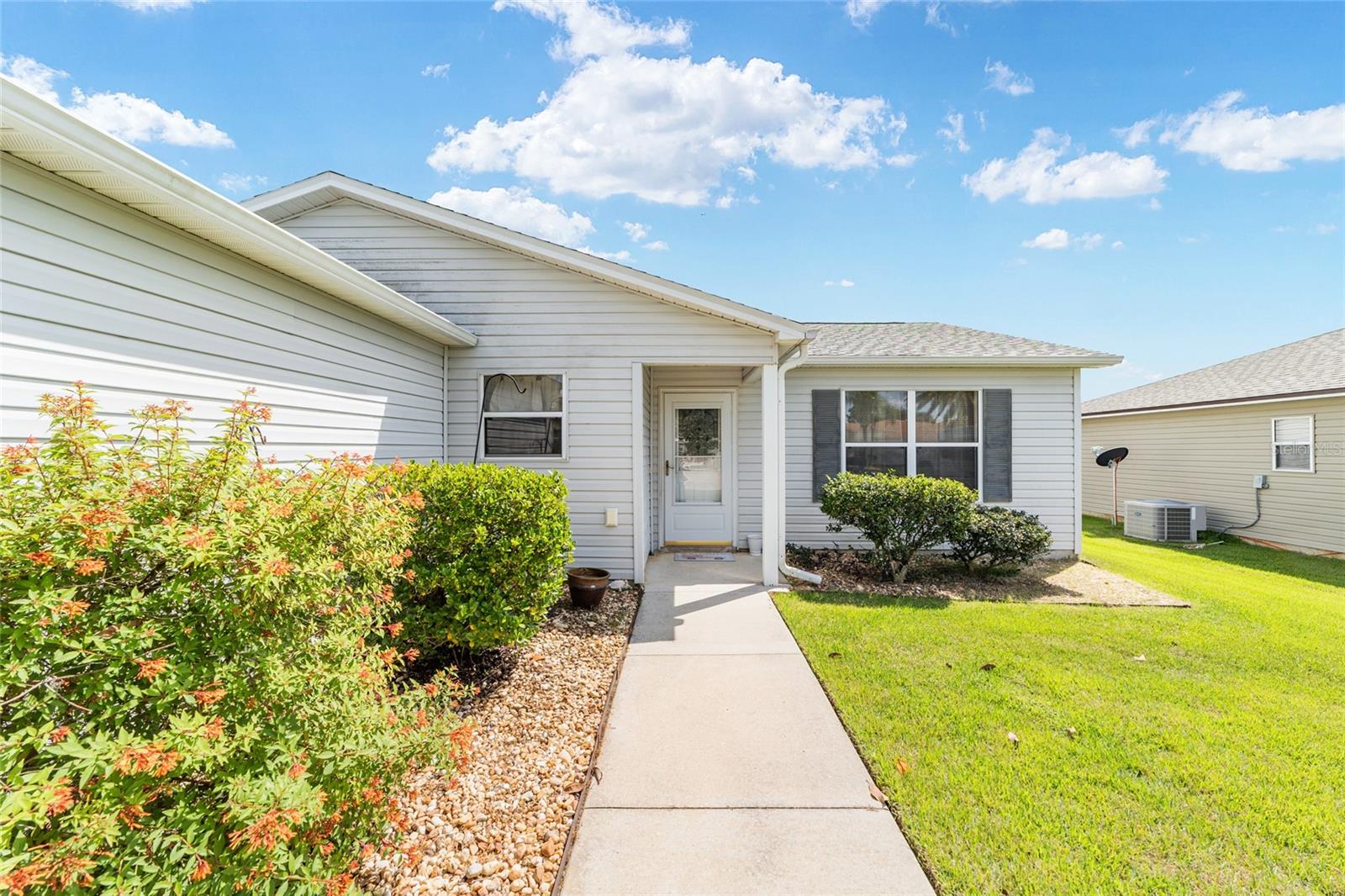 Image 8 of 36 For 1380 Tallowtree Drive