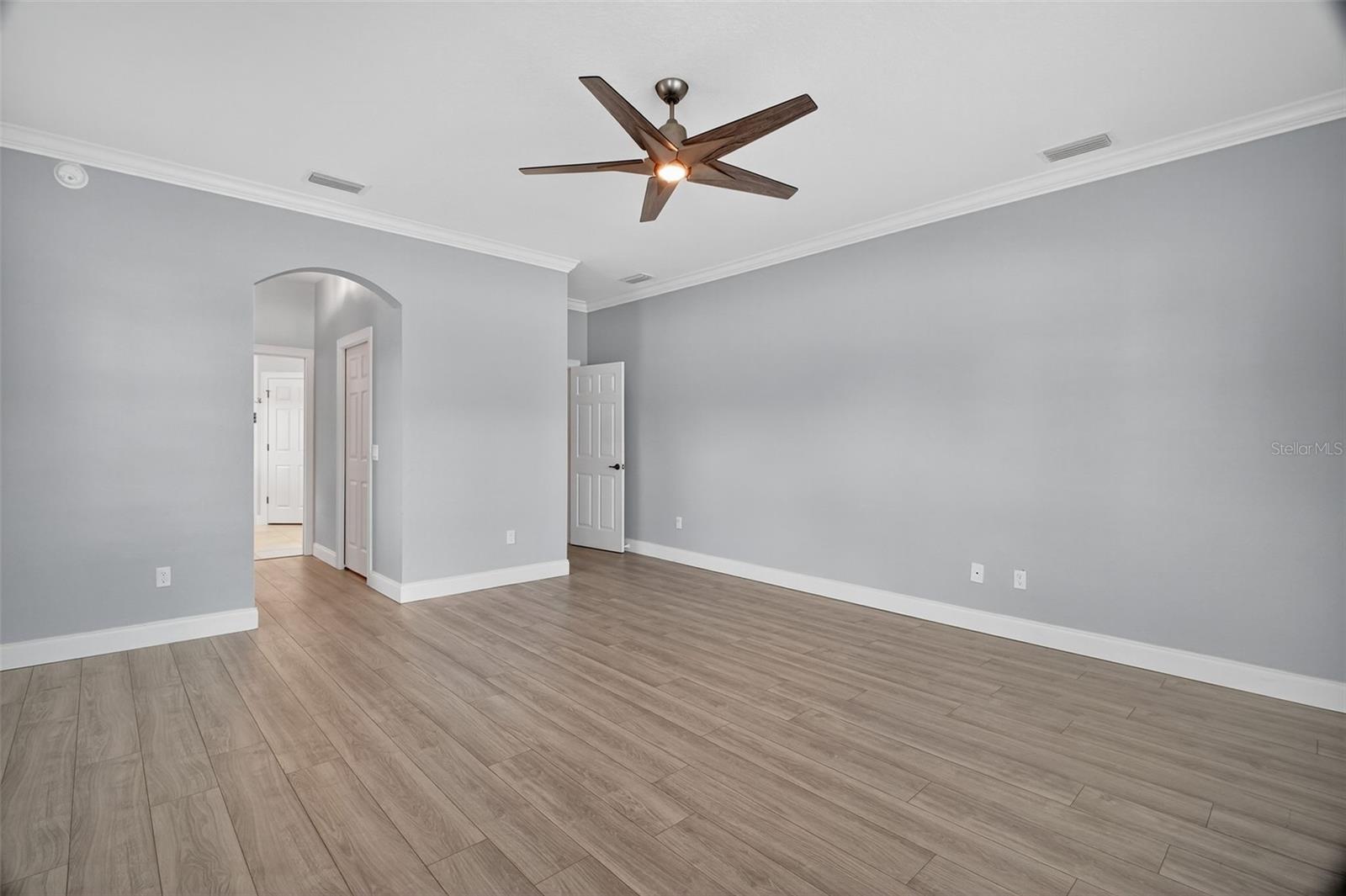 Image 19 of 37 For 16442 Se 88th Ct