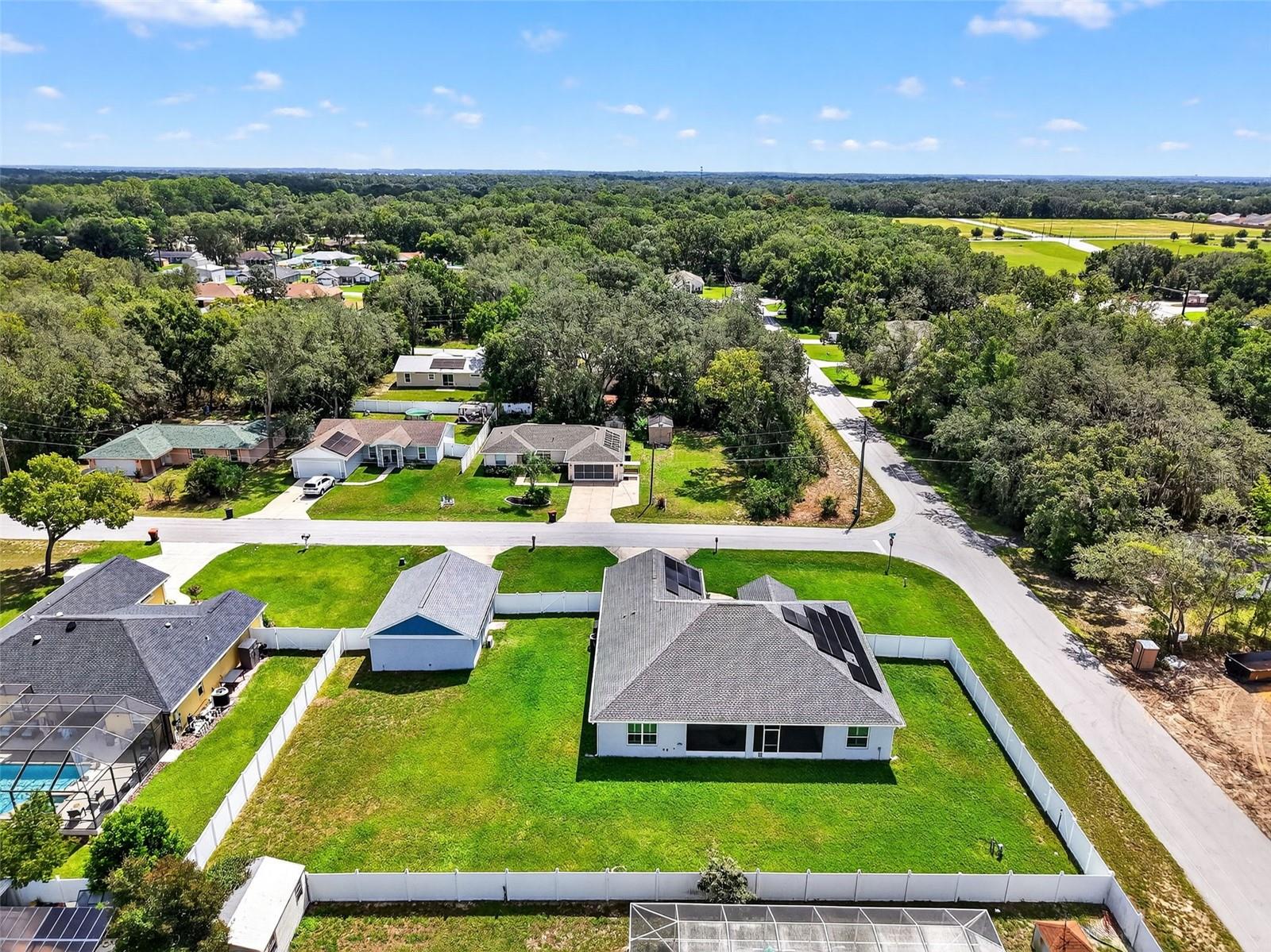 Image 5 of 37 For 16442 Se 88th Ct
