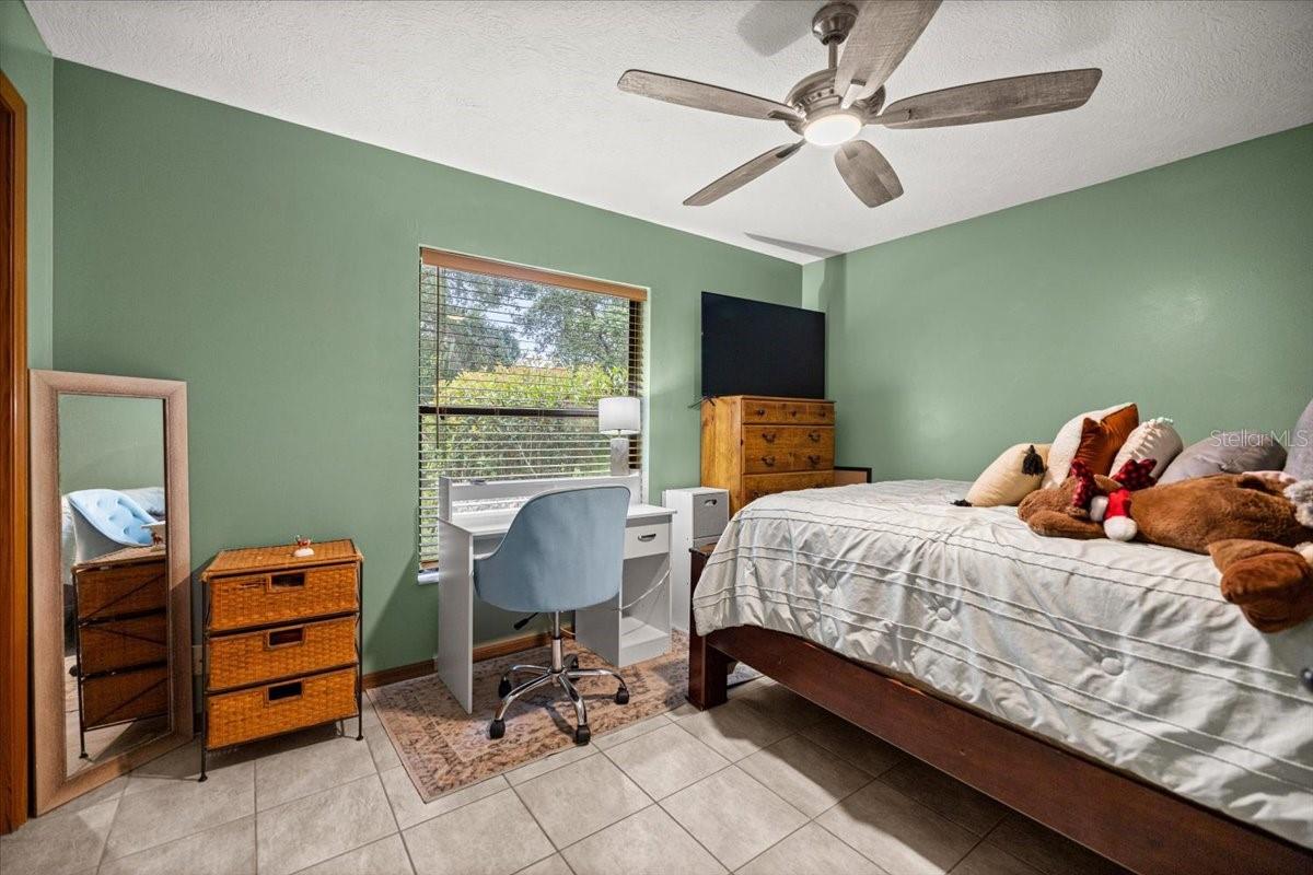 Listing photo id 12 for 4357 Indianhead Road