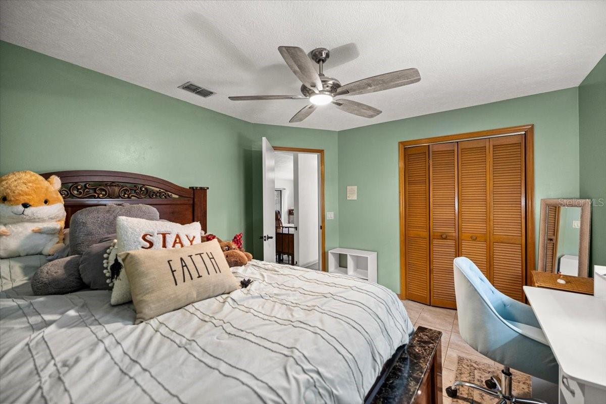 Listing photo id 13 for 4357 Indianhead Road