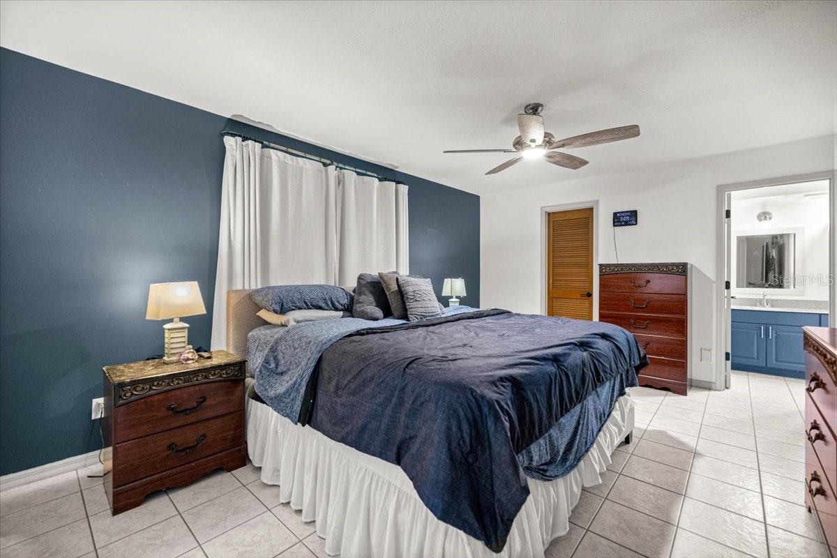 Listing photo id 23 for 4357 Indianhead Road