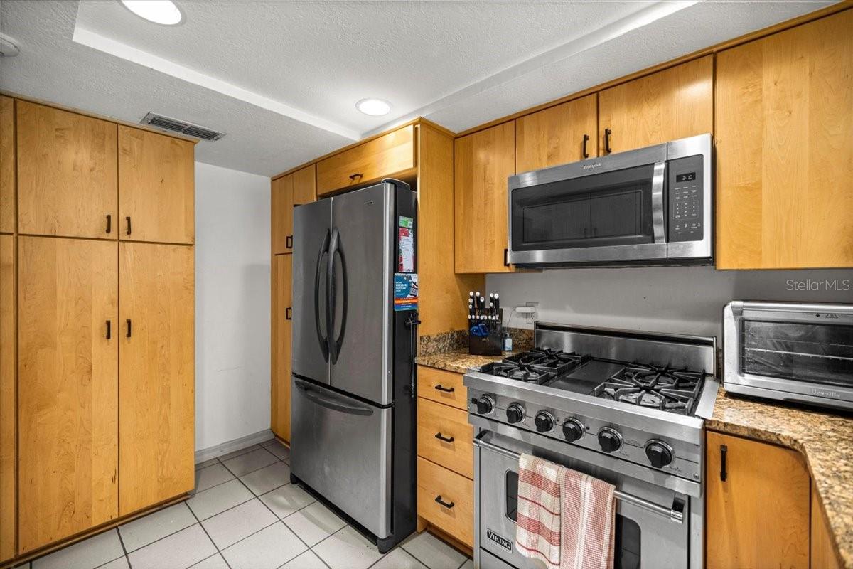 Listing photo id 4 for 4357 Indianhead Road