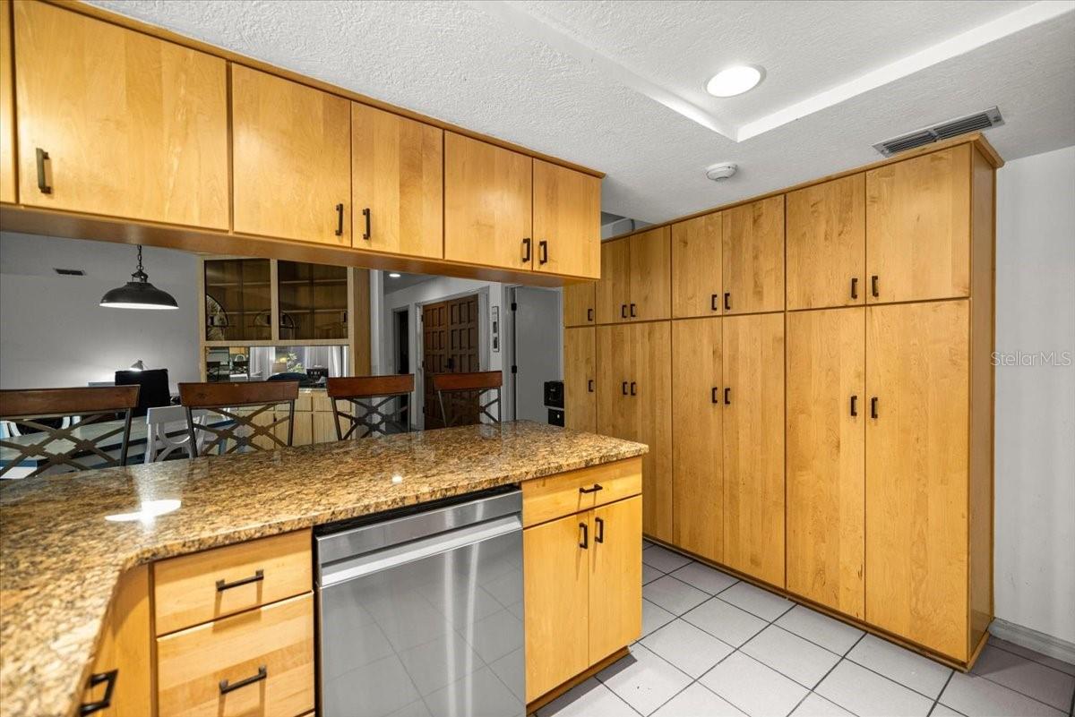 Listing photo id 7 for 4357 Indianhead Road