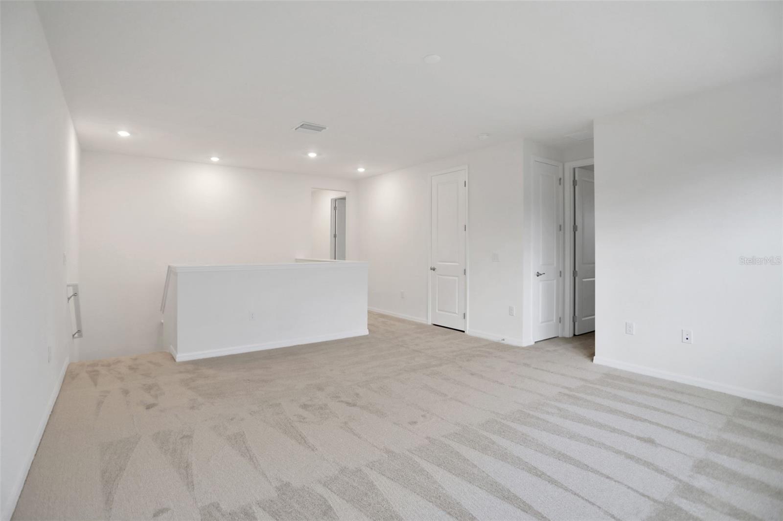 Listing photo id 9 for 17409 Crisp Apple Lane