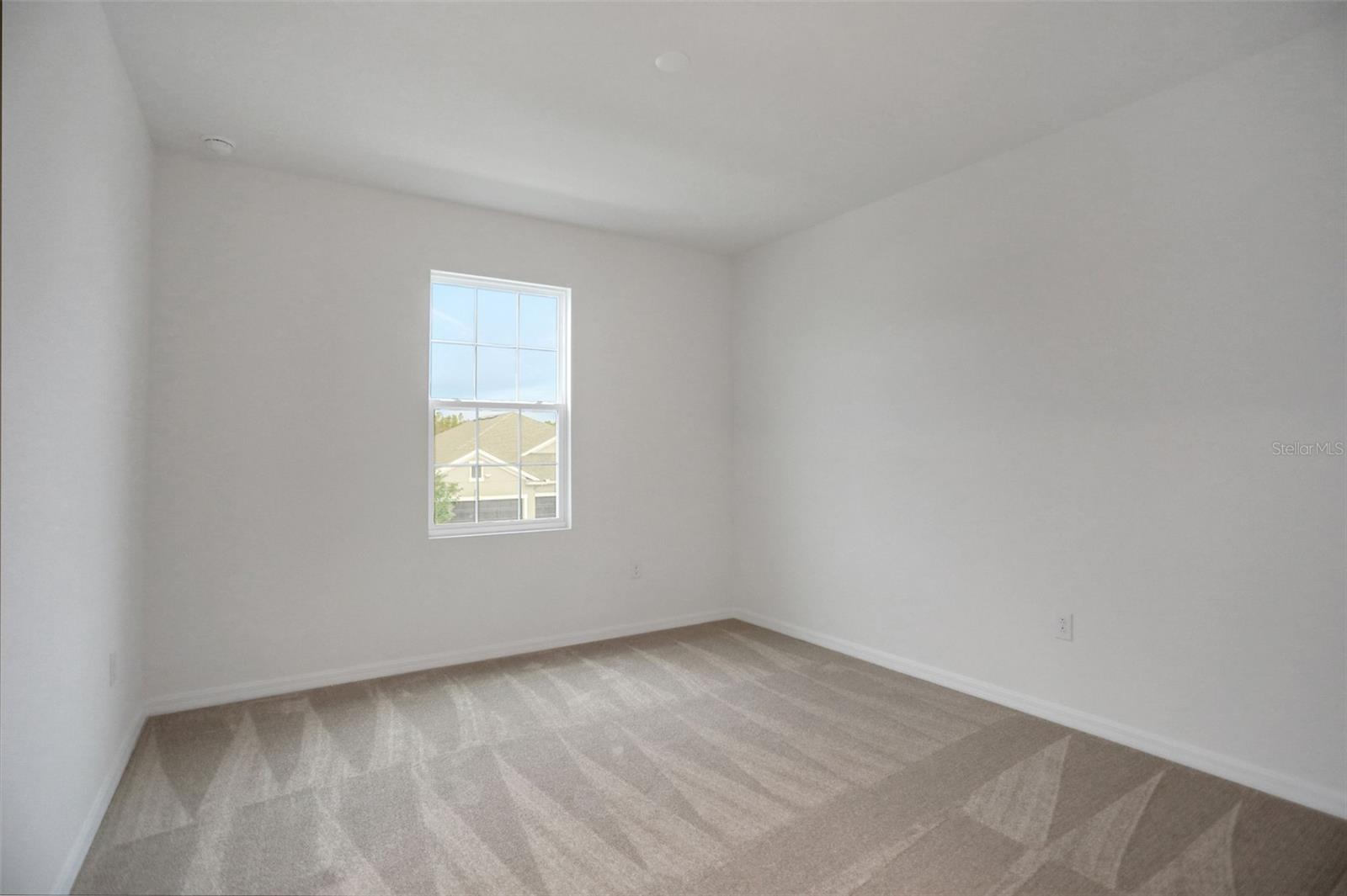 Listing photo id 10 for 17409 Crisp Apple Lane