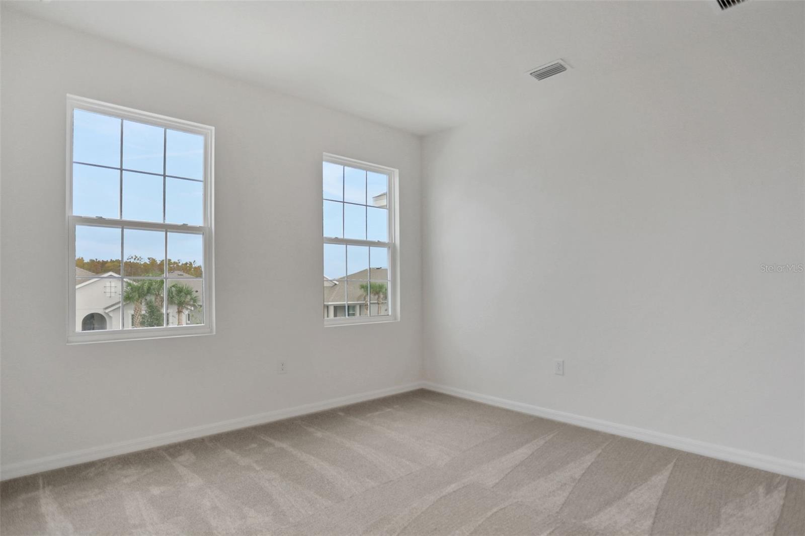 Listing photo id 13 for 17409 Crisp Apple Lane