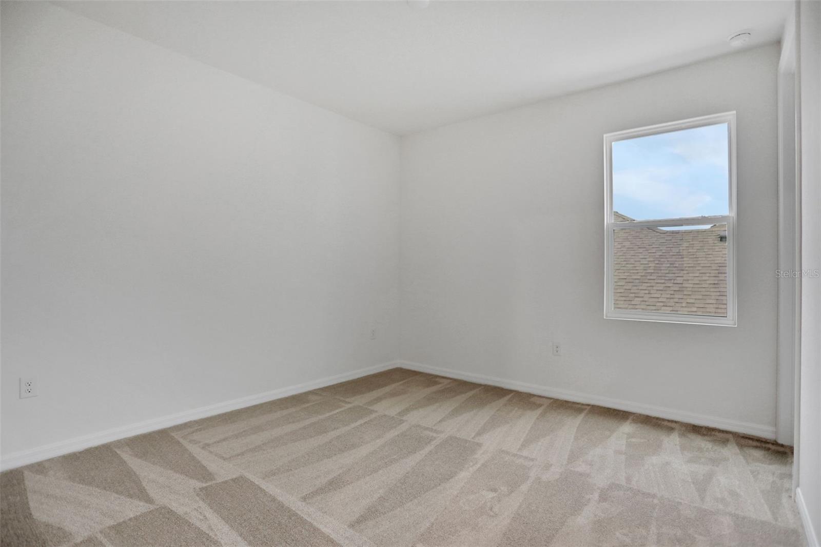 Listing photo id 19 for 17409 Crisp Apple Lane