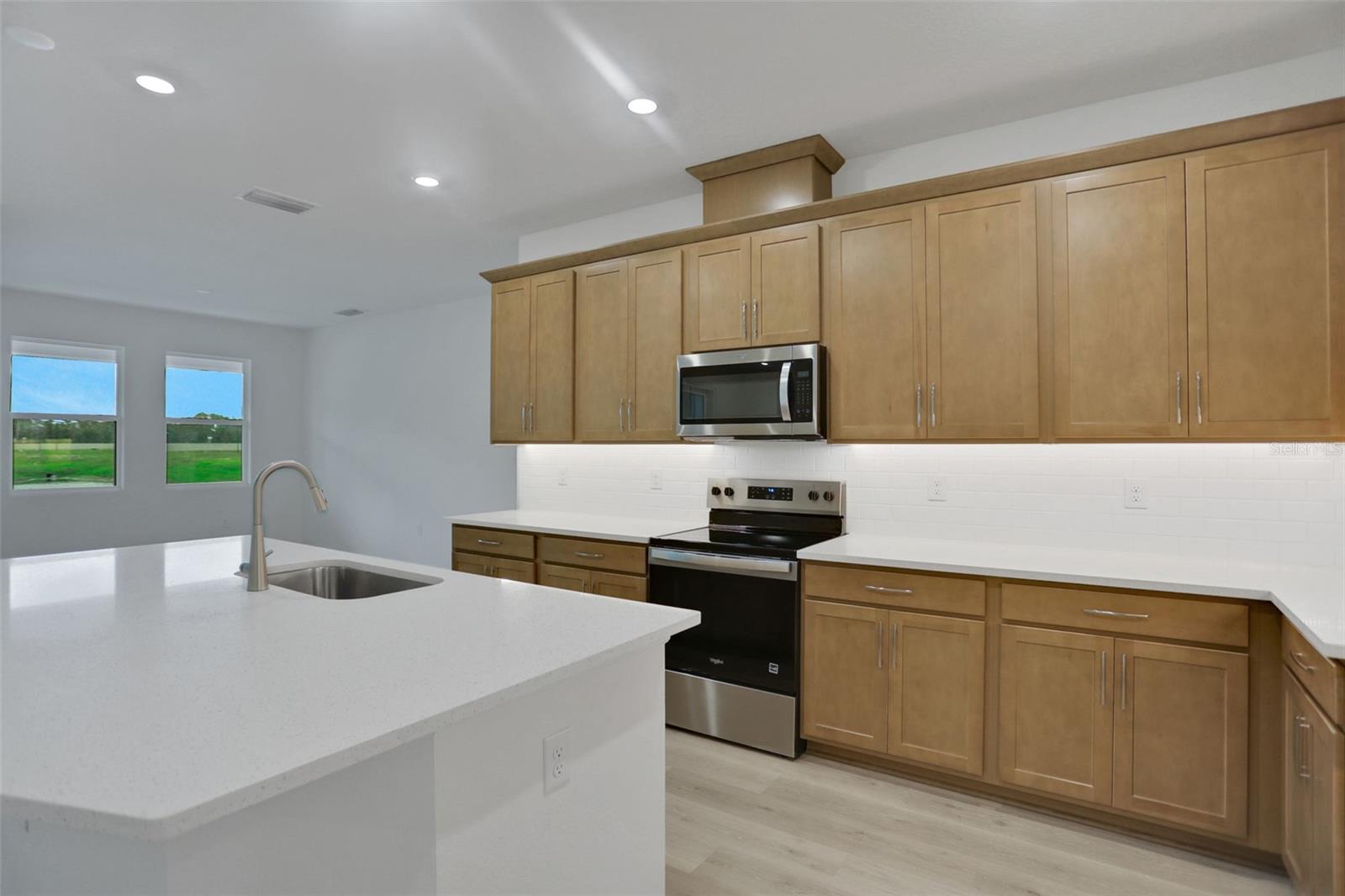 Listing photo id 27 for 17409 Crisp Apple Lane