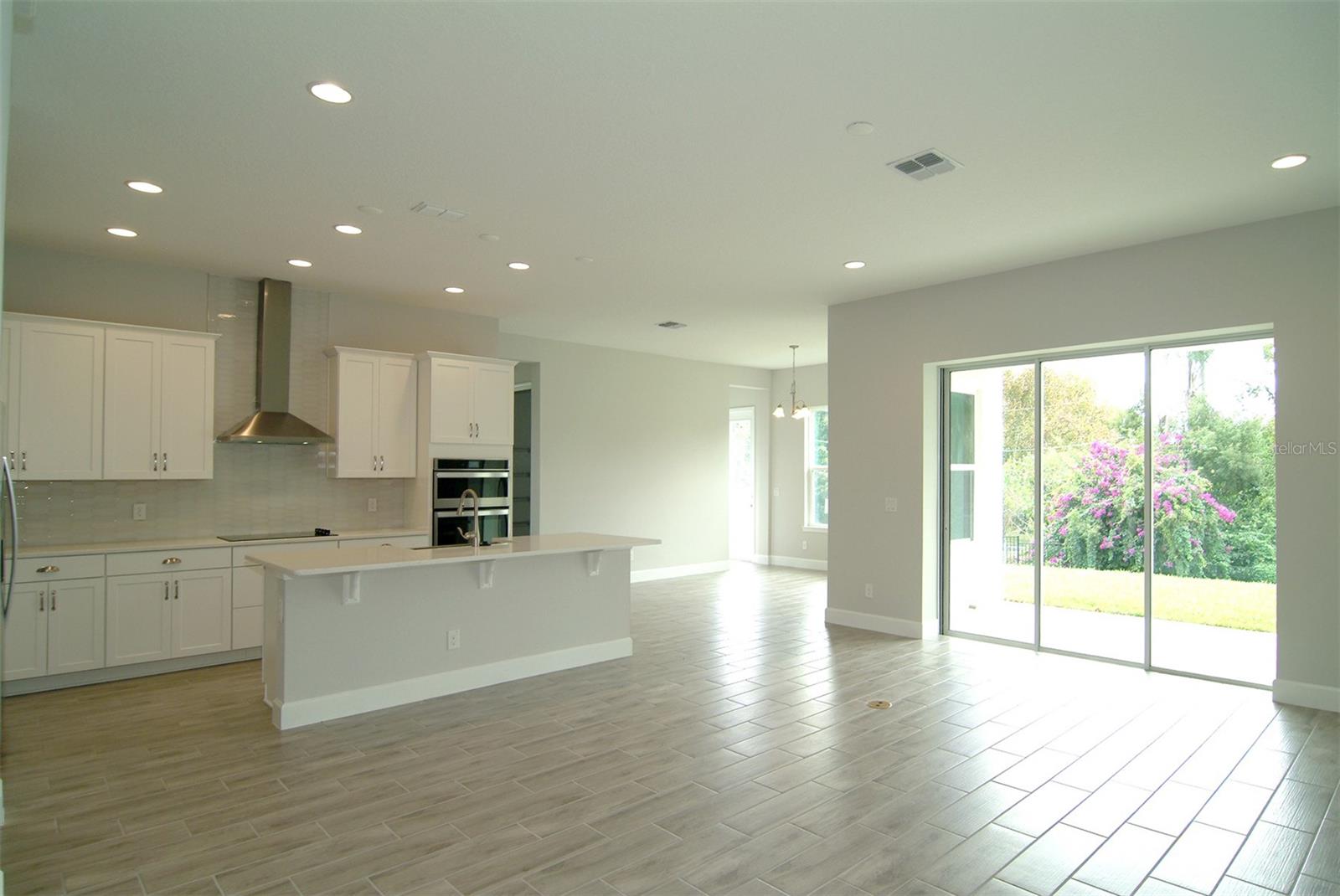 Listing photo id 1 for 17409 Crisp Apple Lane