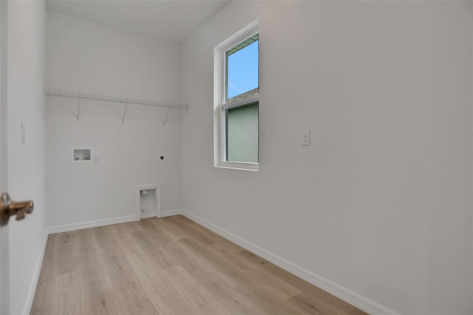 Listing photo id 30 for 17409 Crisp Apple Lane