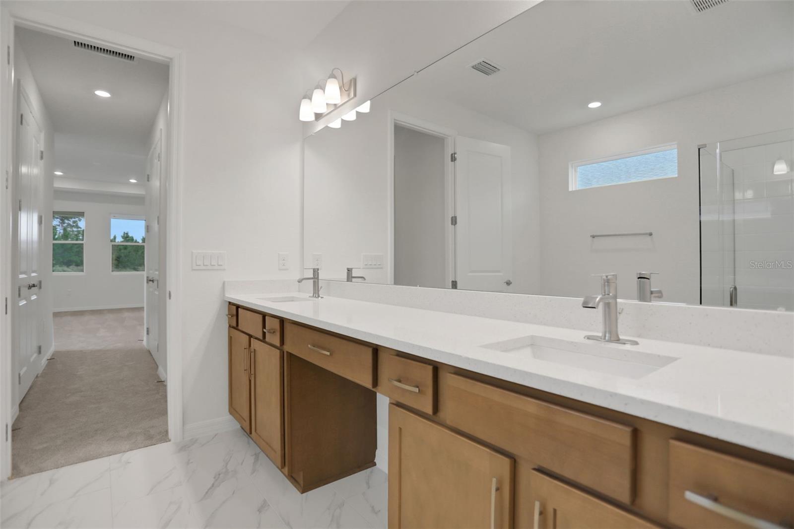 Listing photo id 39 for 17409 Crisp Apple Lane