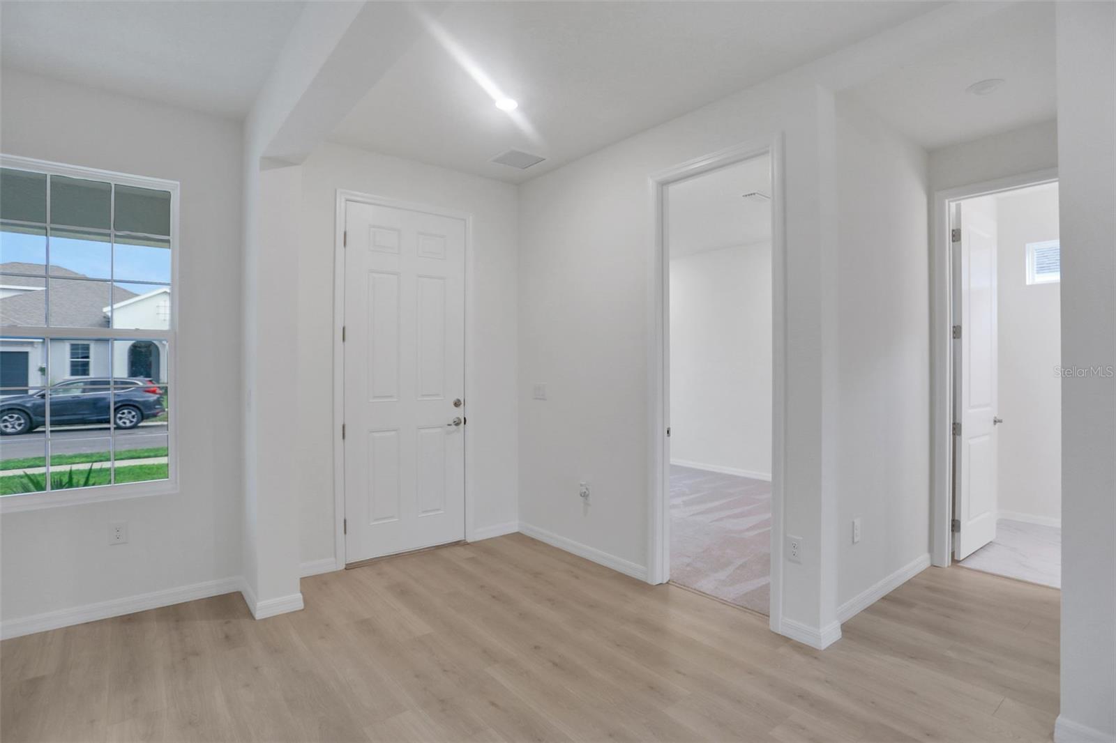 Listing photo id 44 for 17409 Crisp Apple Lane