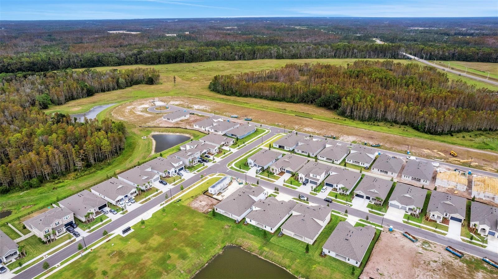 Listing photo id 47 for 17409 Crisp Apple Lane