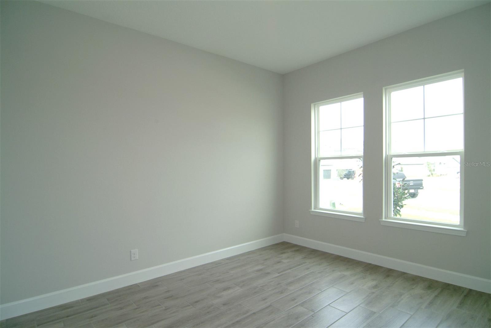 Listing photo id 6 for 17409 Crisp Apple Lane