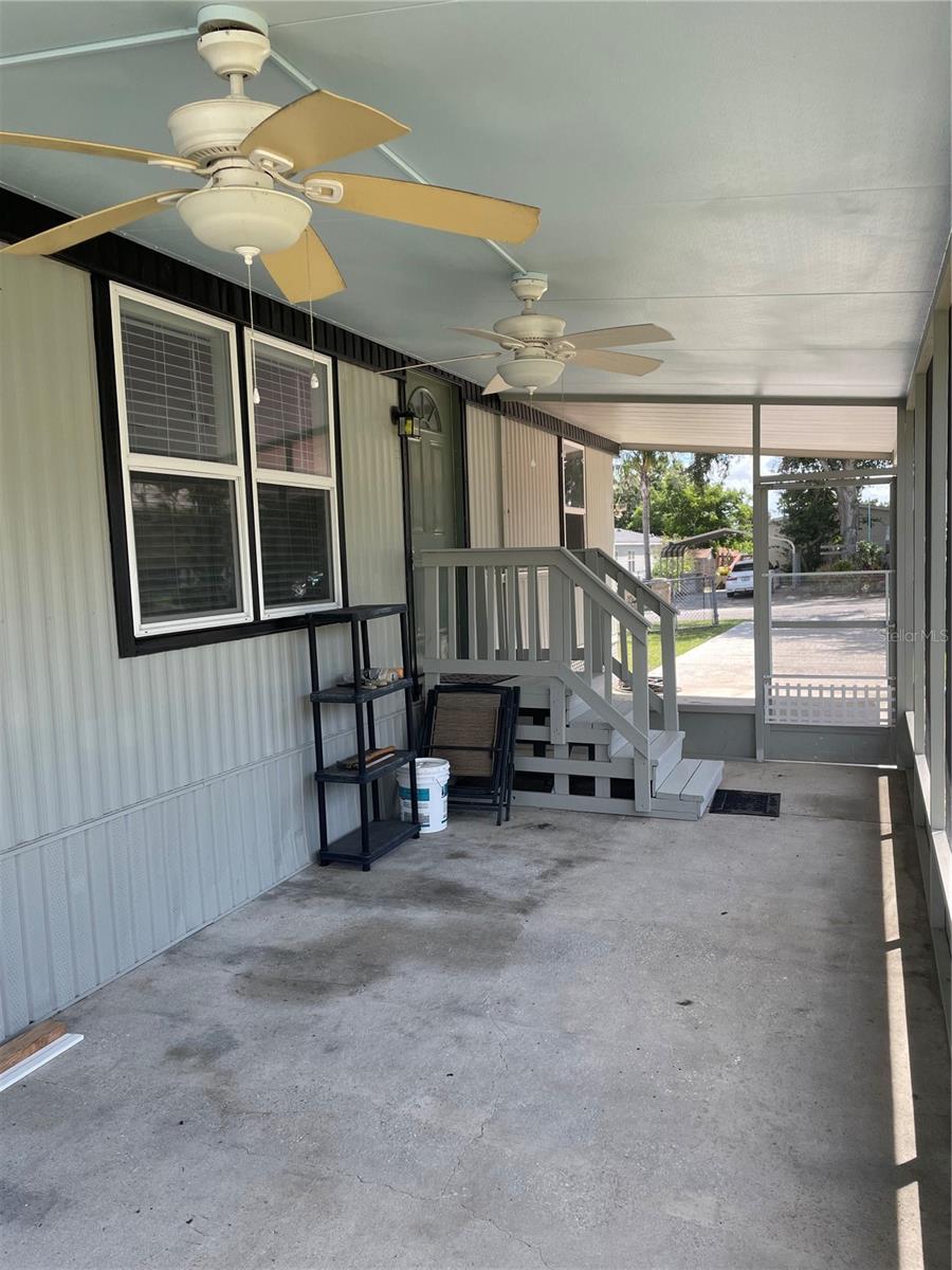 Image 17 of 21 For 16831 Bay Avenue