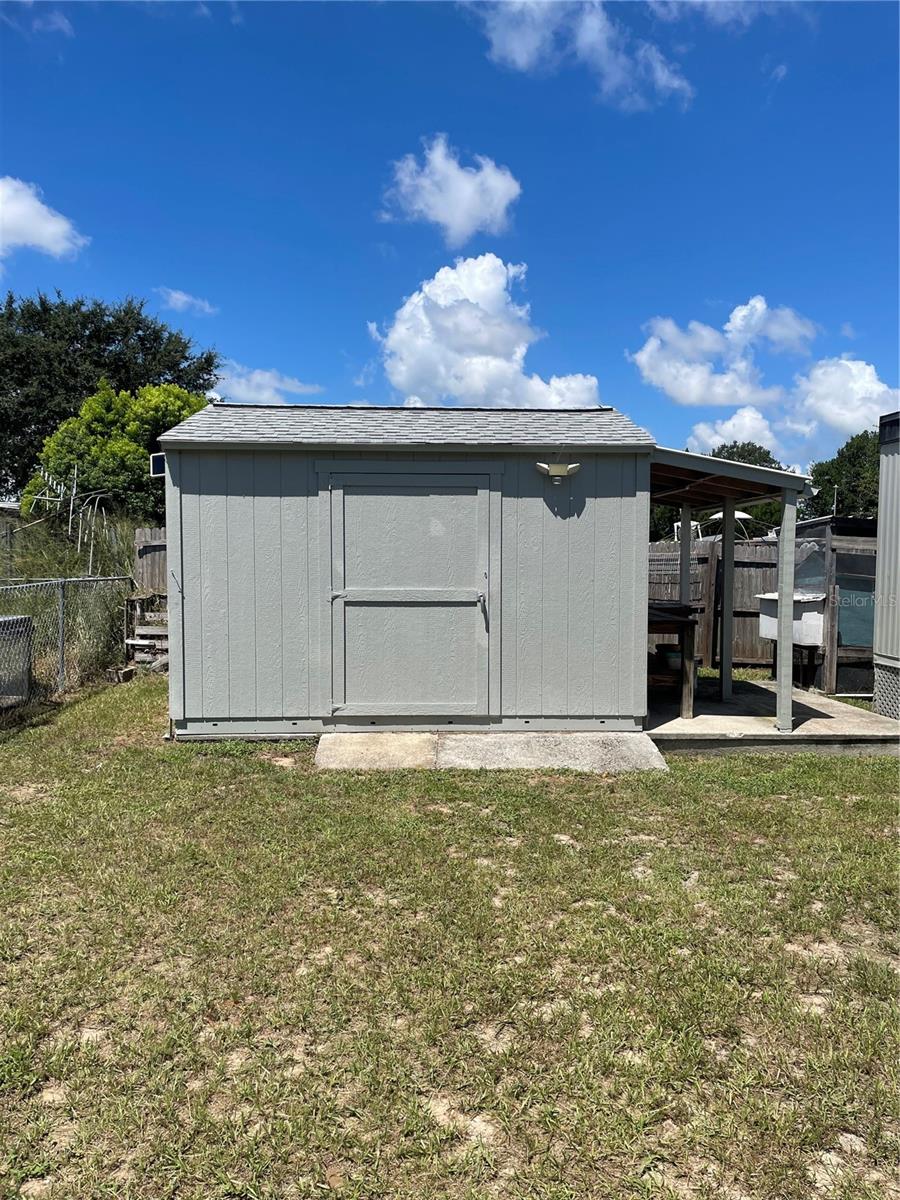 Image 18 of 21 For 16831 Bay Avenue