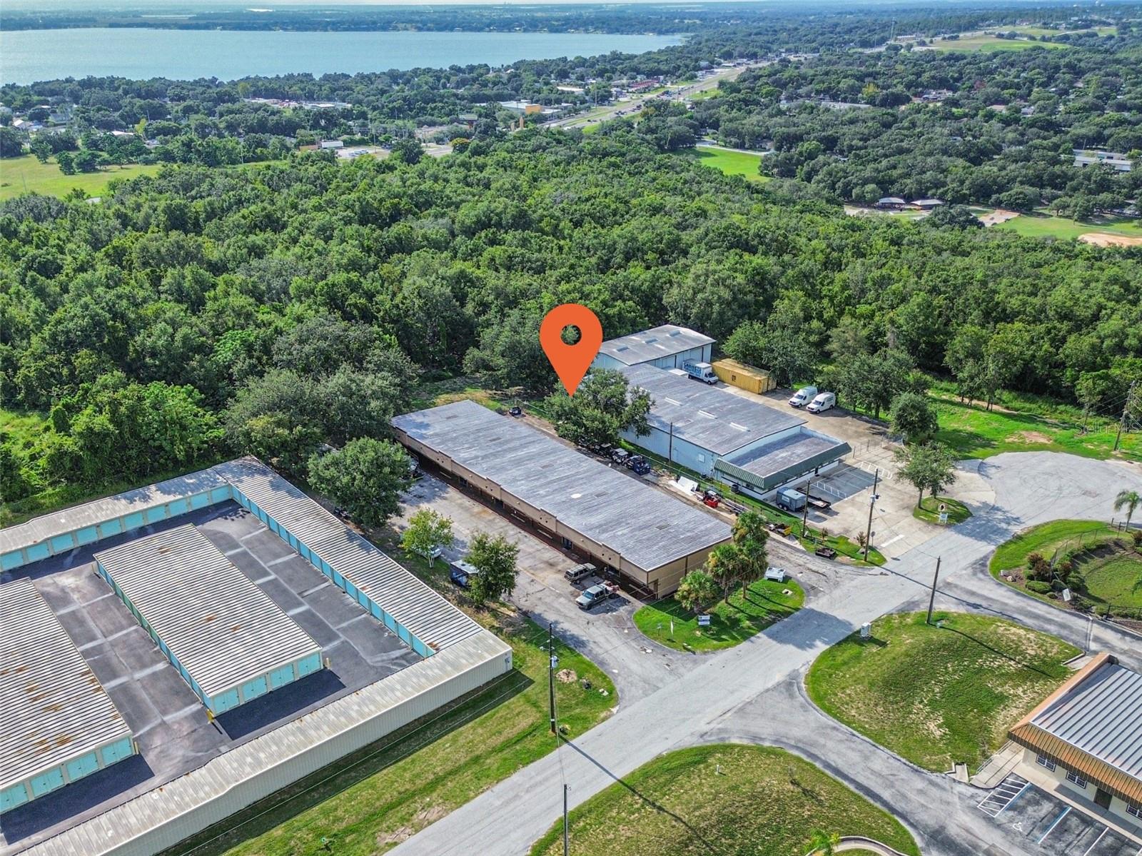 Image 23 of 29 For 905 Jan Mar Court